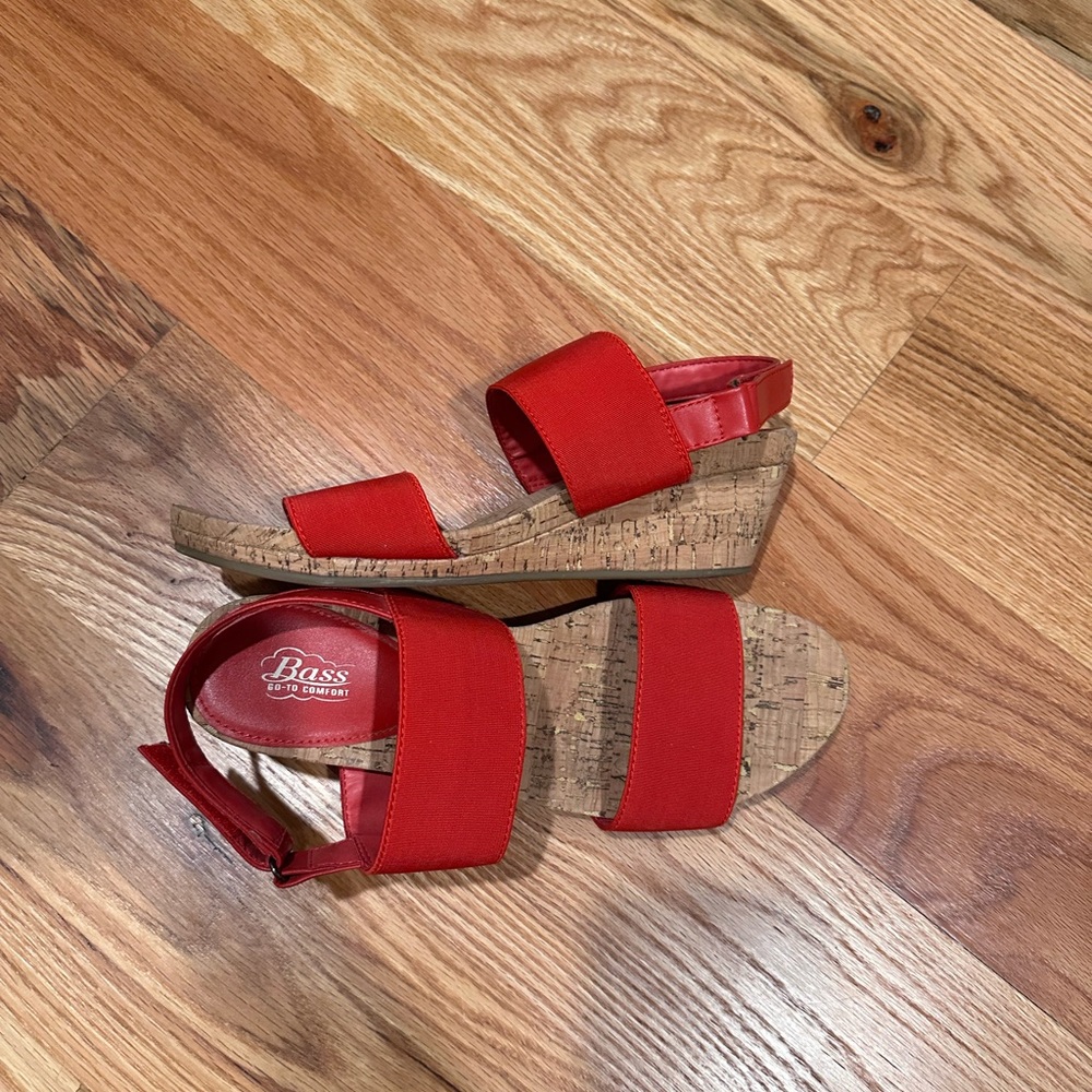 Bass Red Sandals - Picture 3 of 6